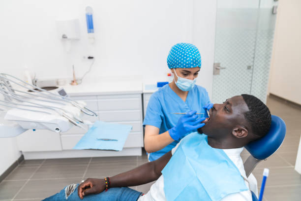 Best Emergency Dental Extractions in Old River Winfree, TX